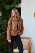 Chaqueta gamuza corta - Image 4