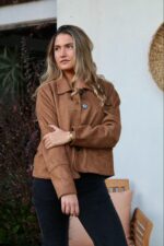 Chaqueta gamuza corta - Image 5