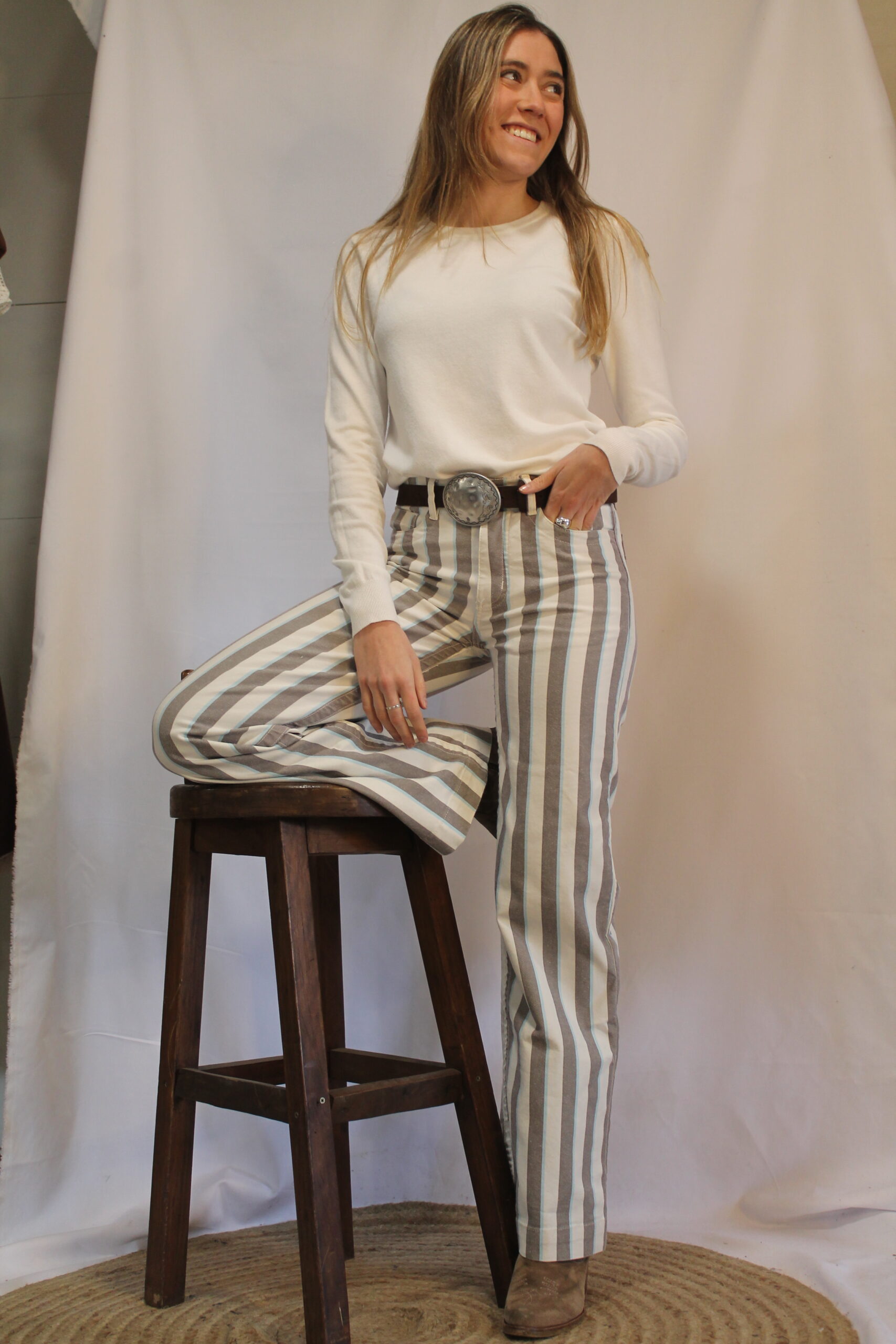 IMG_1510 Pantalón Rayado Visón Con Celeste - Imagen 1