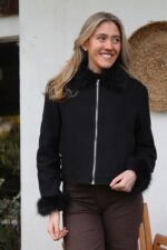 Chaqueta cuello peludo - Imagen 2