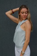 Polera cruzada celeste - Imagen 2